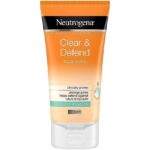 اسکراب صاف کننده و ضد لک نوتروژنا Neutrogena Clear and Defend حجم 150 میلی لیتر